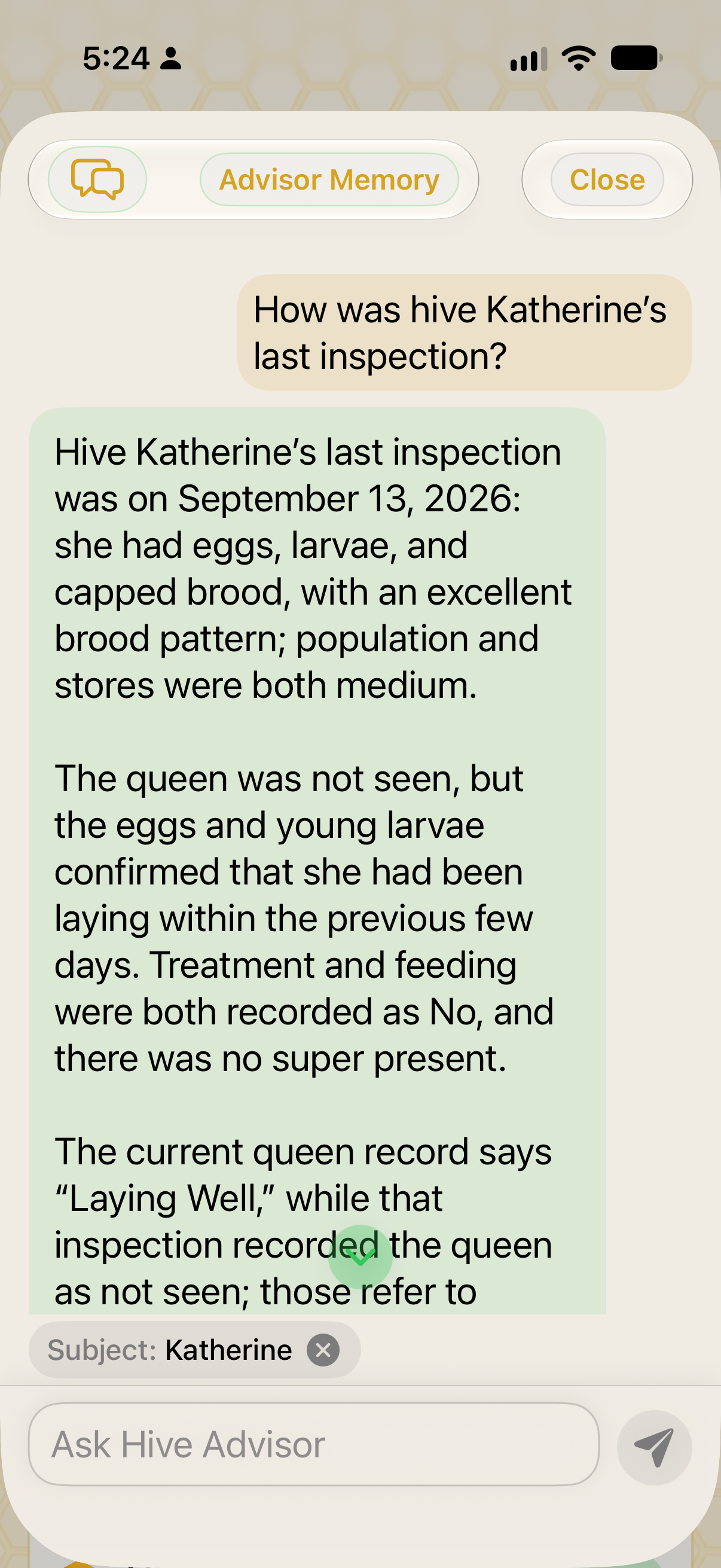 Hive Advisor chat answering a question about hive health